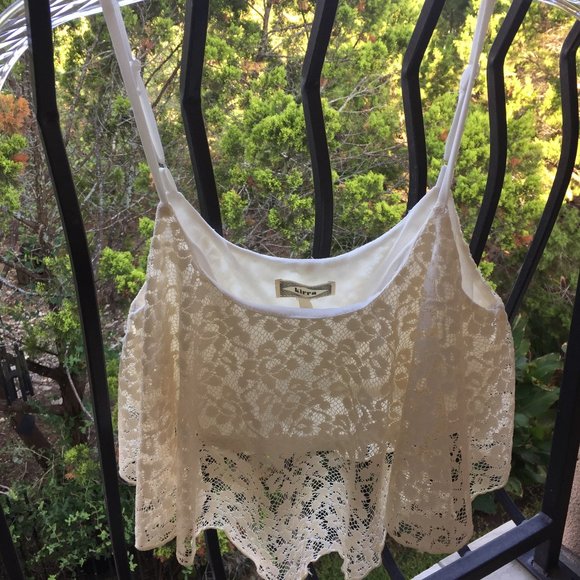 PacSun Tops - PacSun Cream Lace Flounce Crop Top (NEW)